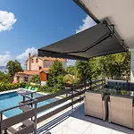 Apartamento Natali With Pool And Sea View - Happy Šmrika
