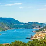 Apartamento Natali With Pool And Sea View - Happy
