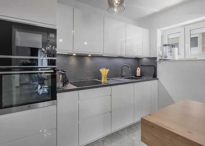 Natali With Pool And Sea View - Happy