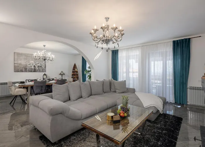 Natali With Pool And Sea View - Happy Apartman Šmrika
