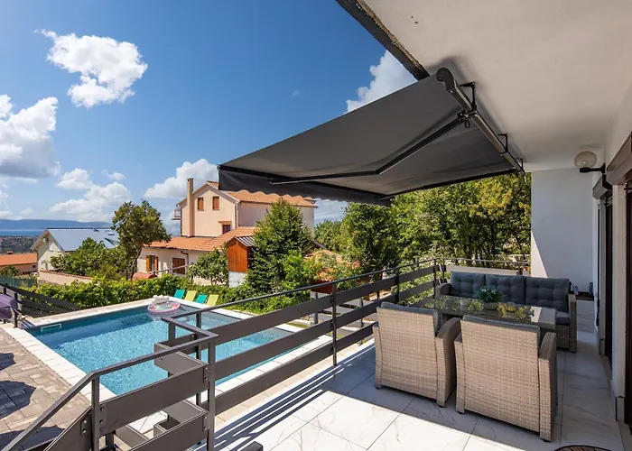 Apartman Natali With Pool And Sea View - Happy Šmrika
