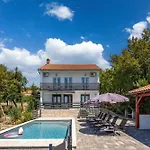 Natali With Pool And Sea View - Happy
