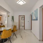 Natali With Pool And Sea View - Happy Appartement Šmrika