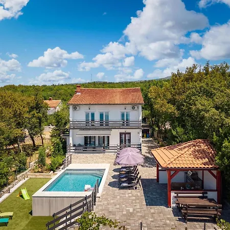 Natali With Pool And Sea View - Happy Apartmán Šmrika