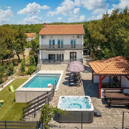 Natali With Pool And Sea View - Happy Apartmán Šmrika
