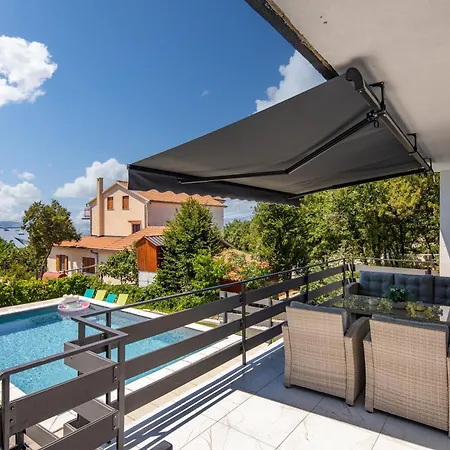 Appartement Natali With Pool And Sea View - Happy Šmrika