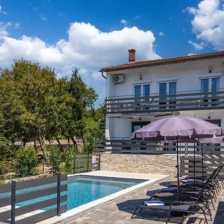 Natali With Pool And Sea View - Happy Appartement *