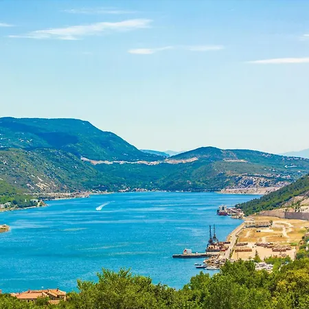 Appartement Natali With Pool And Sea View - Happy