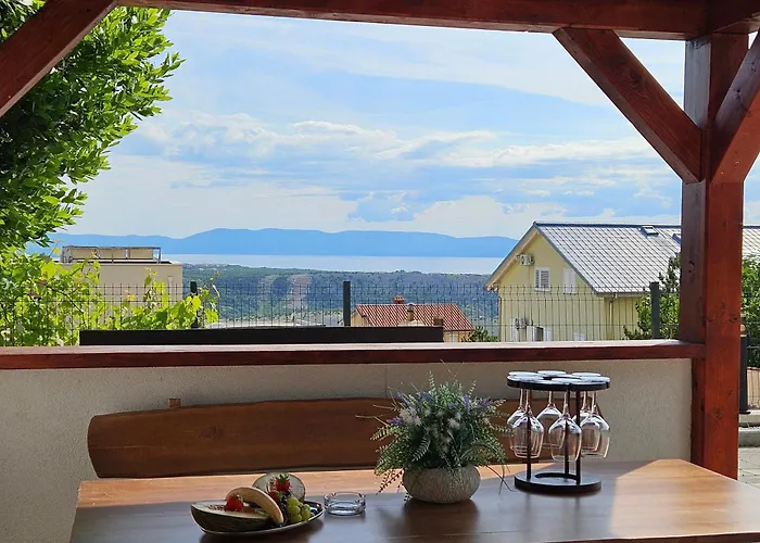 Natali With Pool And Sea View - Happy Apartment